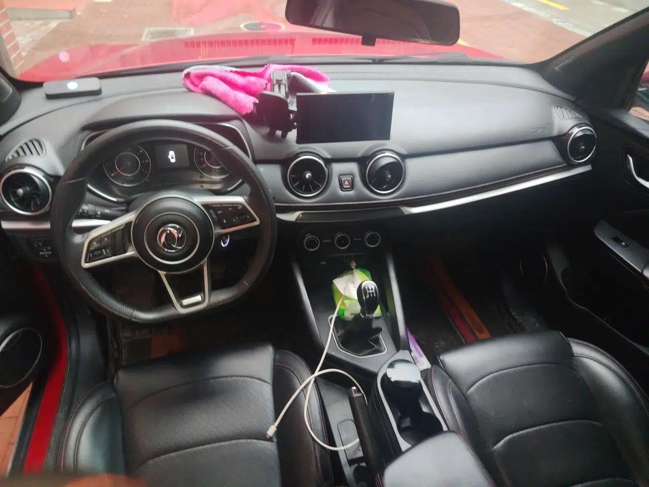 Dongfeng Fengon 500 2022 1.5L Manual Enjoyment Model — миниатюра 9
