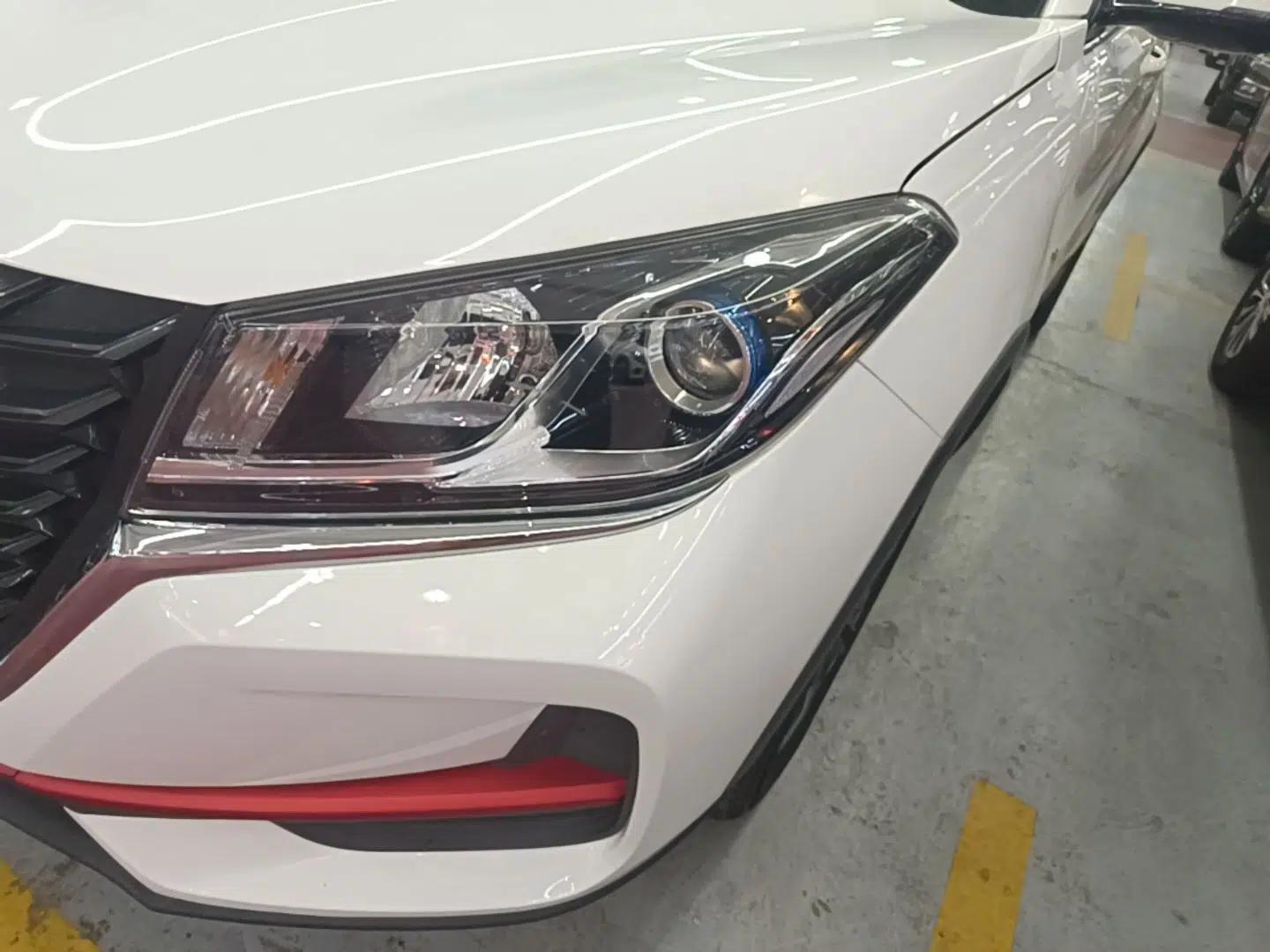 Dongfeng Fengon 500 2022 1.5T CVT Comfort Edition — миниатюра 8
