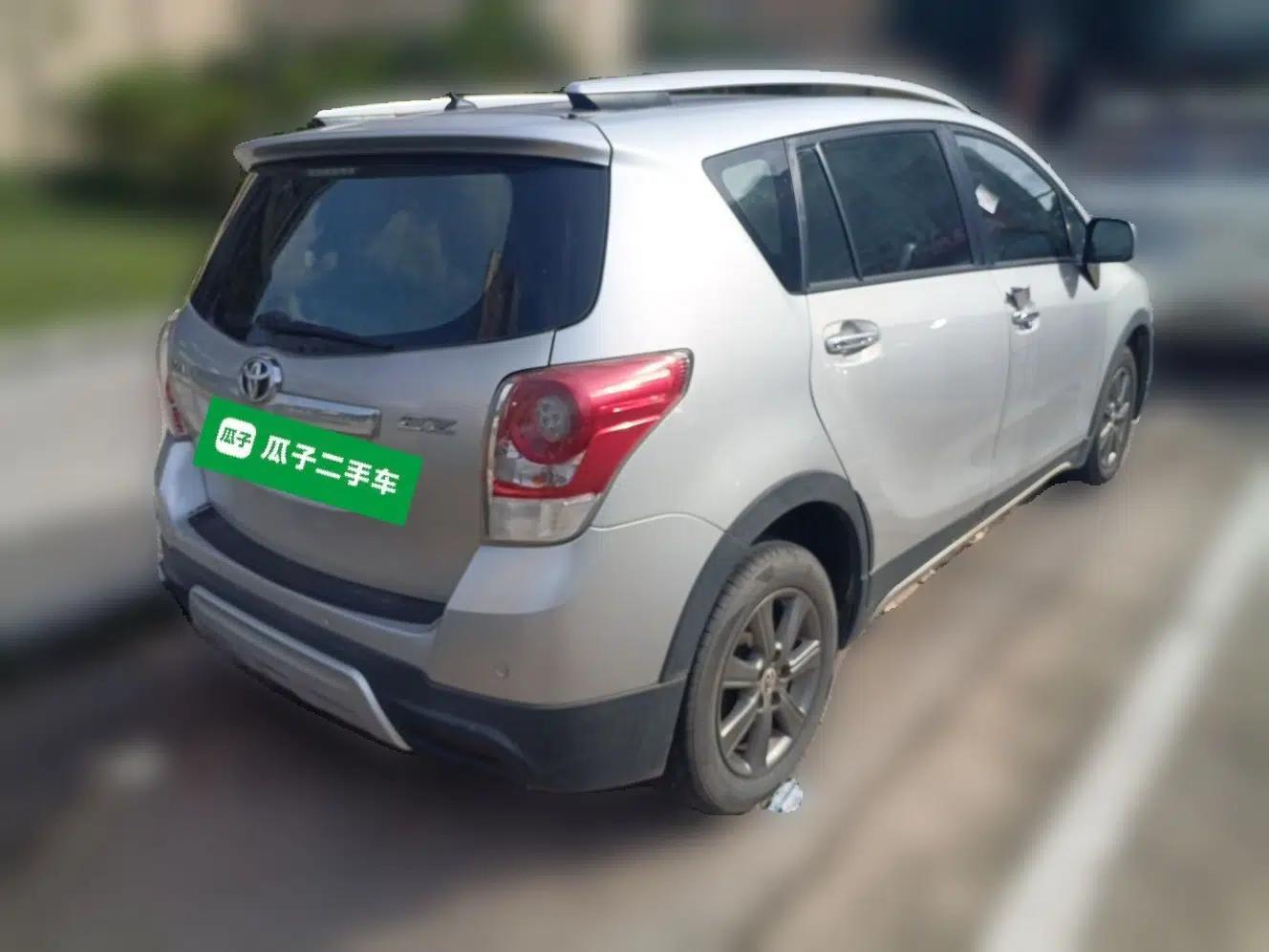Toyota Verso 2015 180E CVT Crossover Edition — миниатюра 6