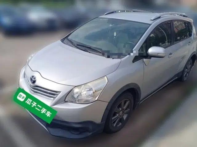 Toyota Verso 2015 180E CVT Crossover Edition