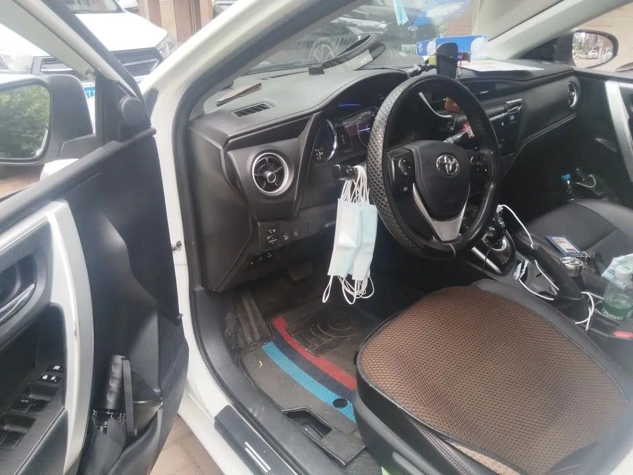 Toyota Corolla Hybrid E+ 2019 1.8L E-CVT Leading Edition — миниатюра 16