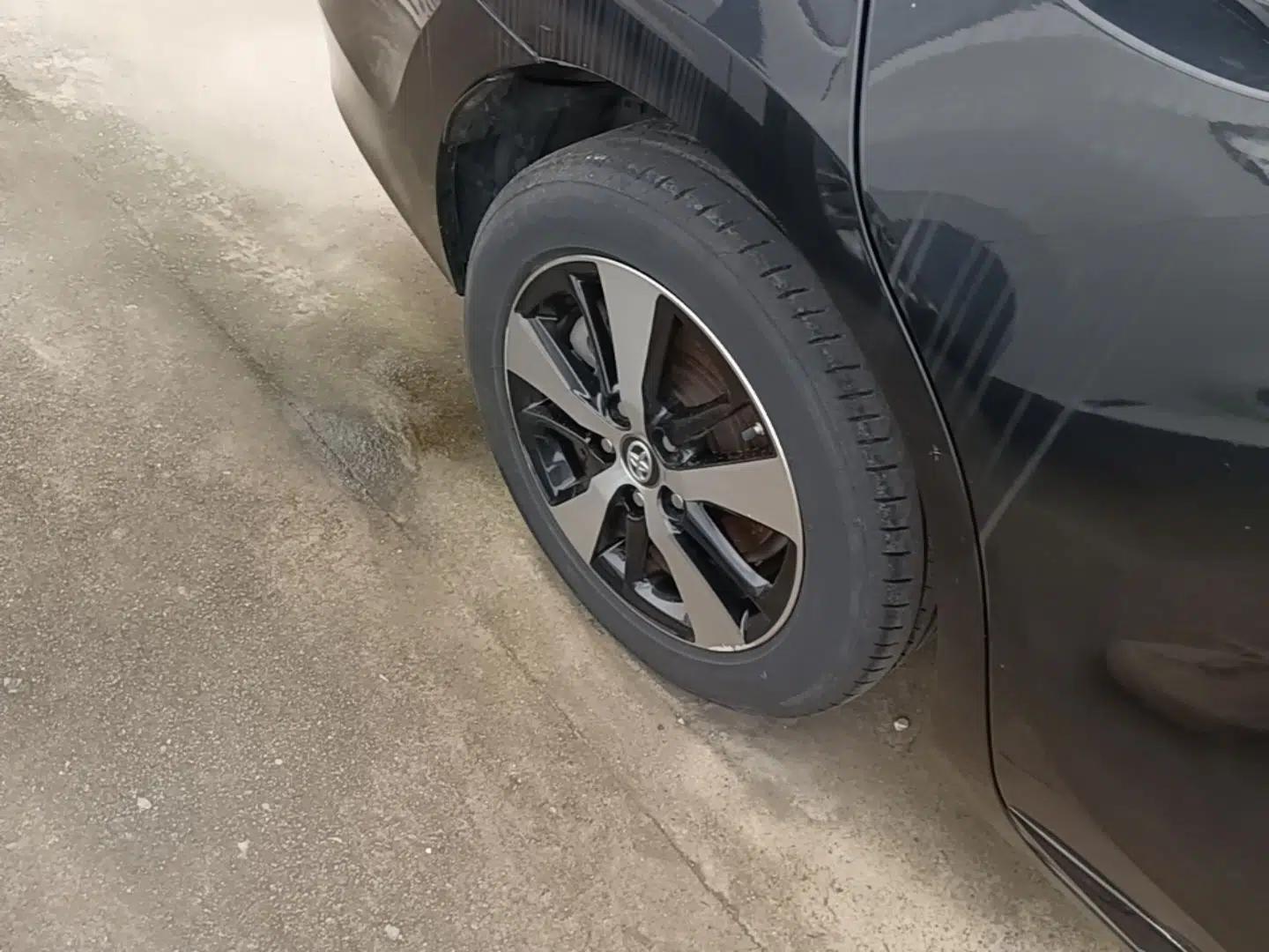 Toyota Levin Hybrid E+ 2019 1.8L PH V E-CVT Luxury Edition — миниатюра 11