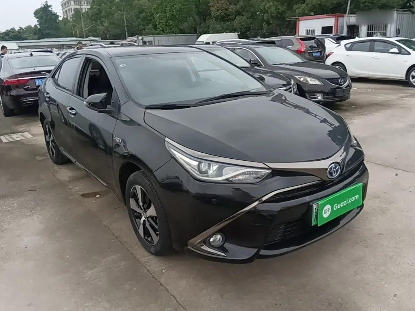 Toyota Levin Hybrid E+ 2019 1.8L PH V E-CVT Luxury Edition — миниатюра 3