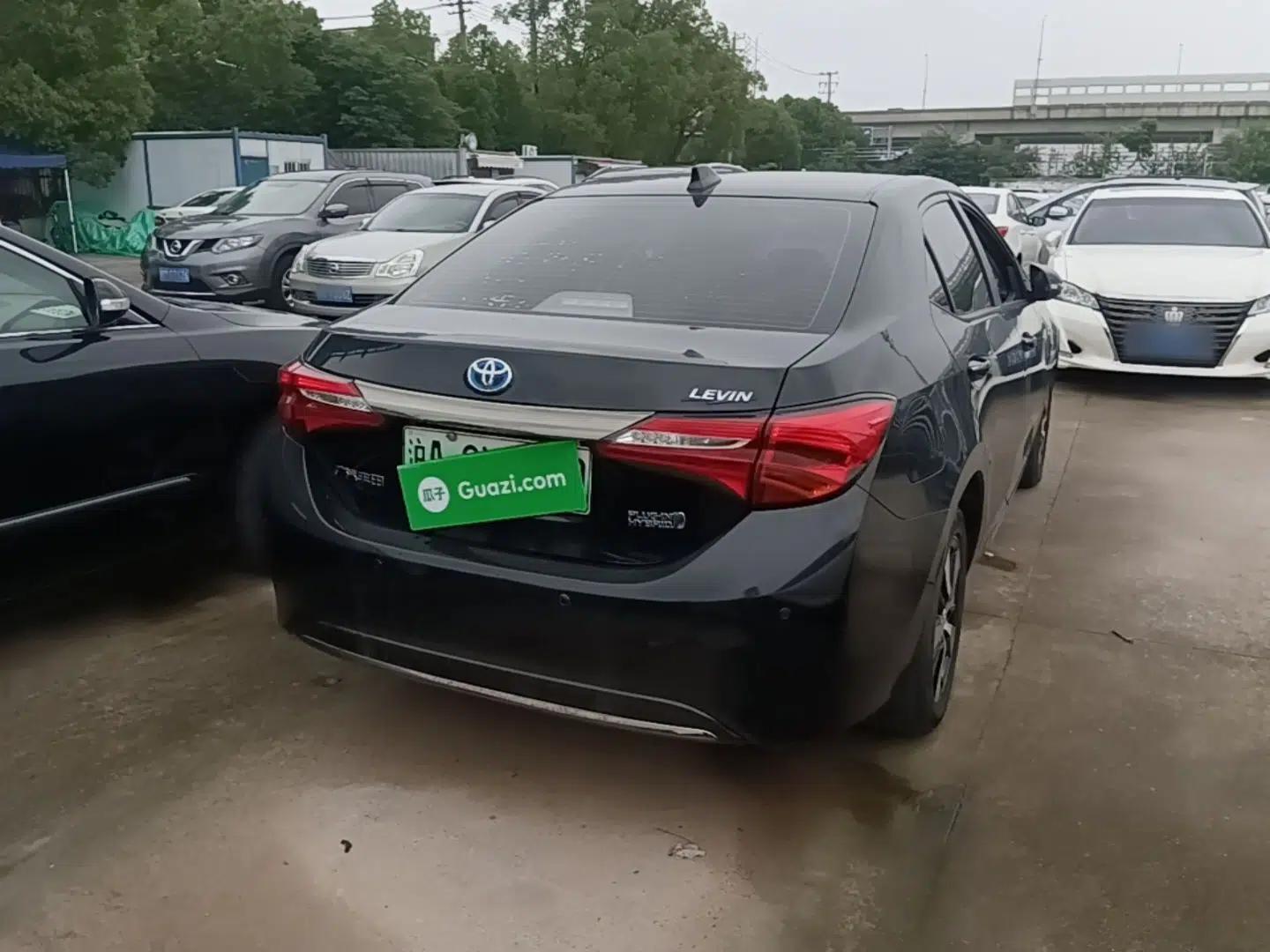 Toyota Levin Hybrid E+ 2019 1.8L PH V E-CVT Luxury Edition — миниатюра 6