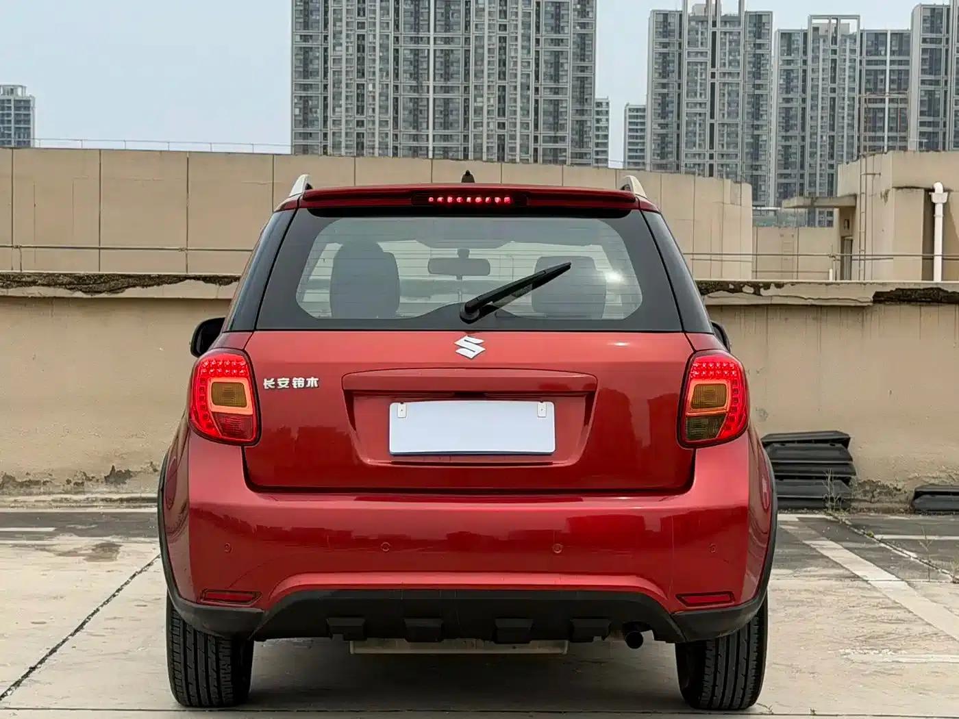 SX4 2013 1.6L Automatic Cool Edition — миниатюра 5