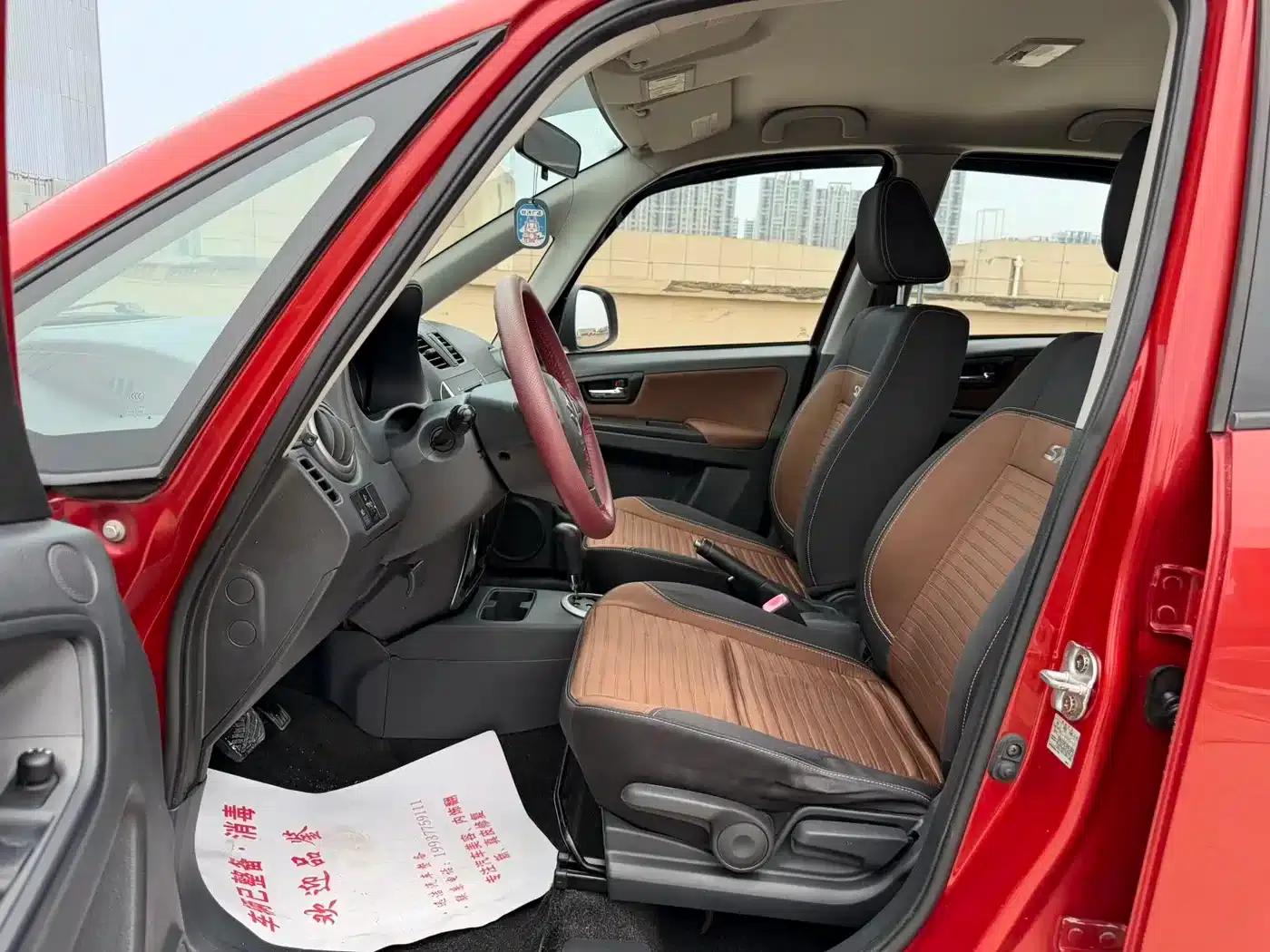 SX4 2013 1.6L Automatic Cool Edition — миниатюра 10