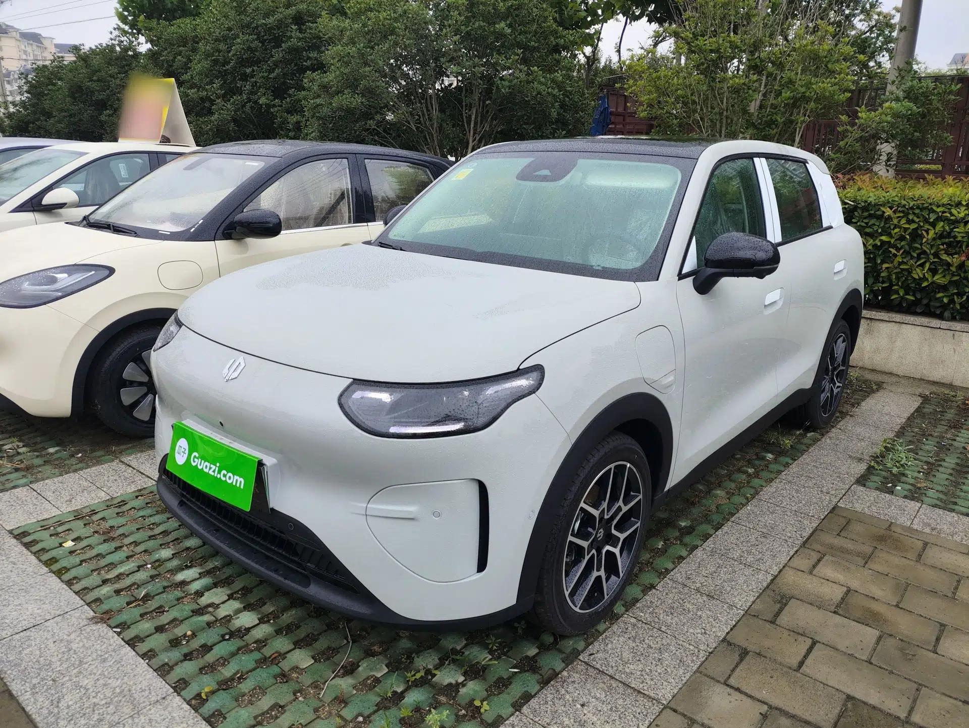 Leapmotor Zero Run A10 2026 Model 403 Enjoyment Edition — миниатюра 1