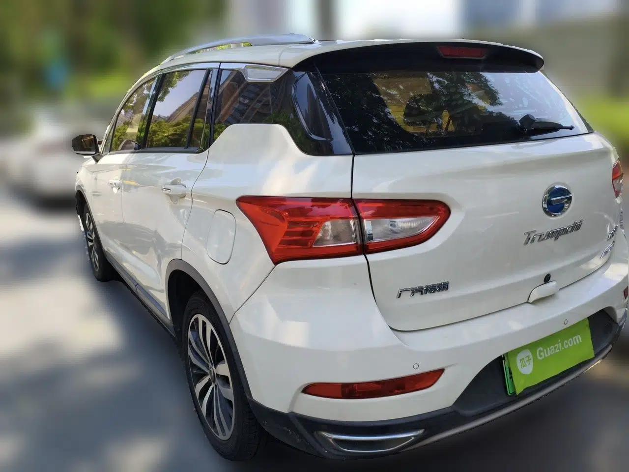 GAC Trumpchi GS4 New Energy 2017 1.5L PHEV Smart Enjoyment Edition — миниатюра 4