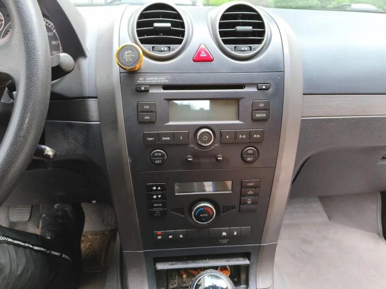 Haval H5 Classic 2012 Zhizun Edition 2.0L Four-Wheel Drive Luxury Model — миниатюра 13