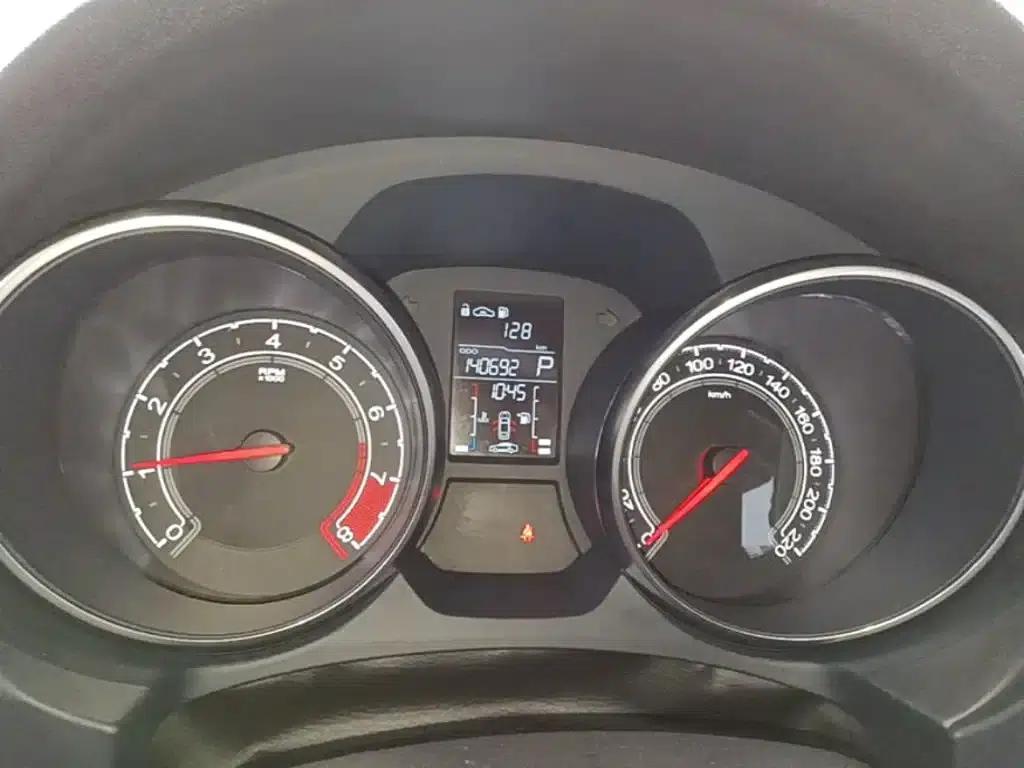 2015 Toyota GT 1.5T Automatic Elite Edition — миниатюра 12