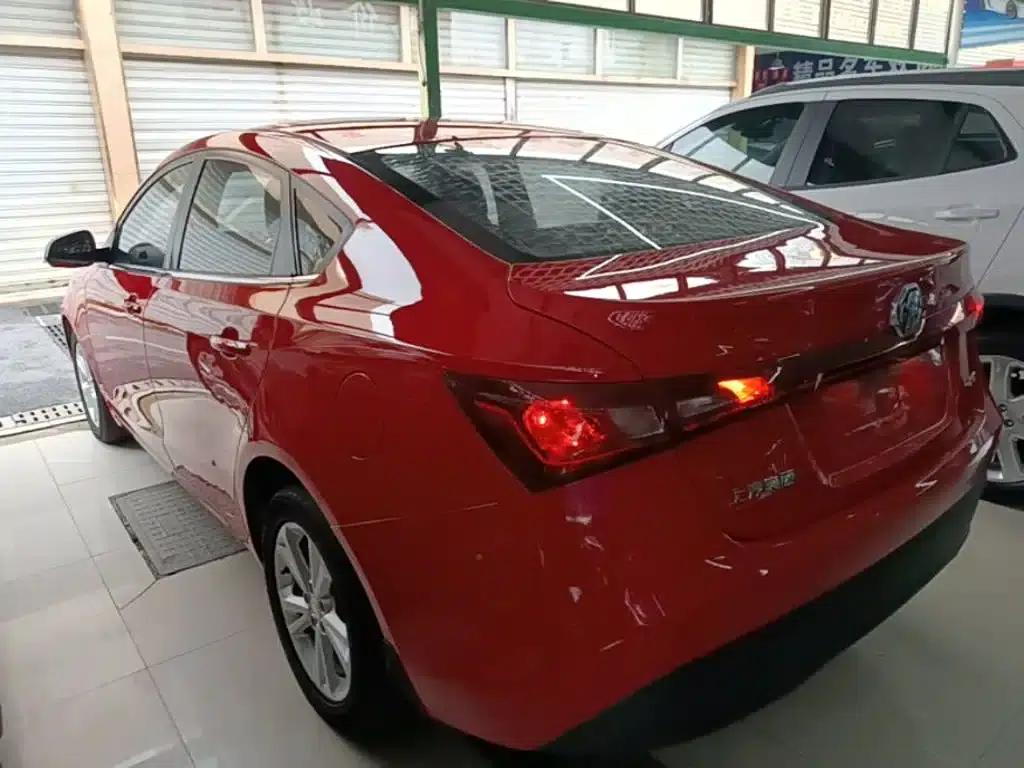 2015 Toyota GT 1.5T Automatic Elite Edition — миниатюра 5