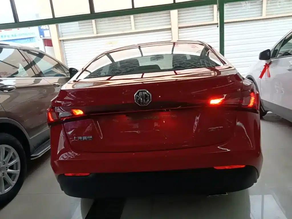 2015 Toyota GT 1.5T Automatic Elite Edition — миниатюра 6
