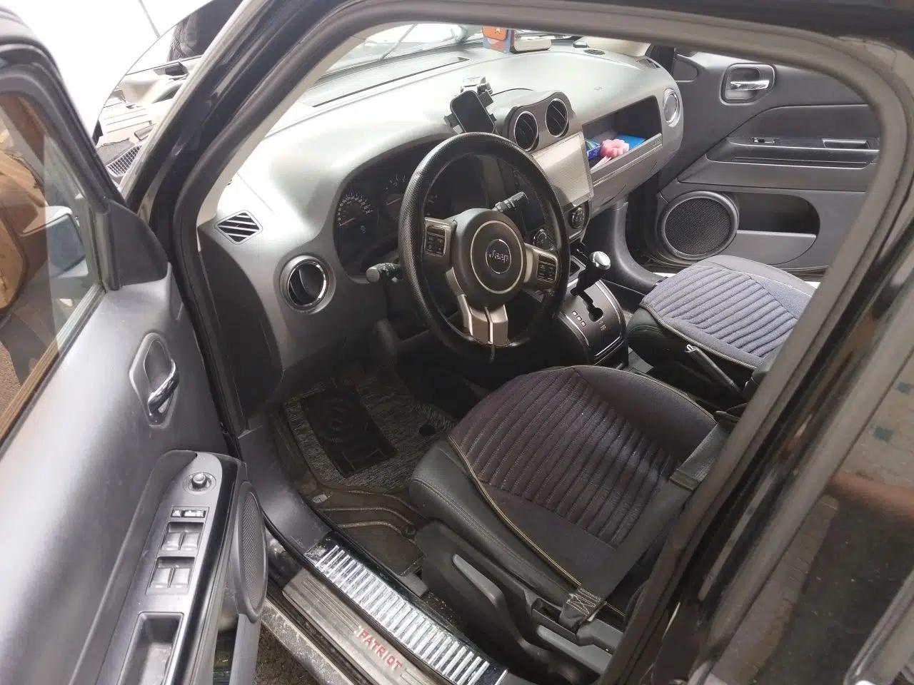 Jeep Patriot 2011 2.4 Sport Edition — миниатюра 16