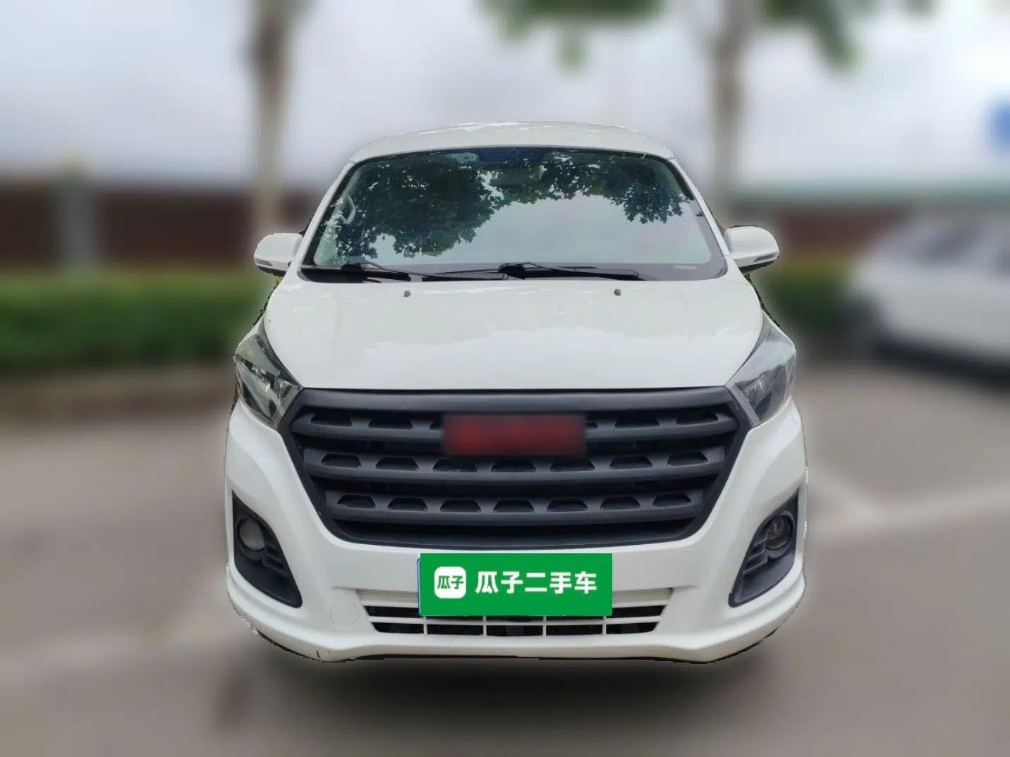 Jinbei Gold Hiace 2023 1.5L Passenger Van Travel Lion 9-Seater with Central Air Conditioning — миниатюра 2