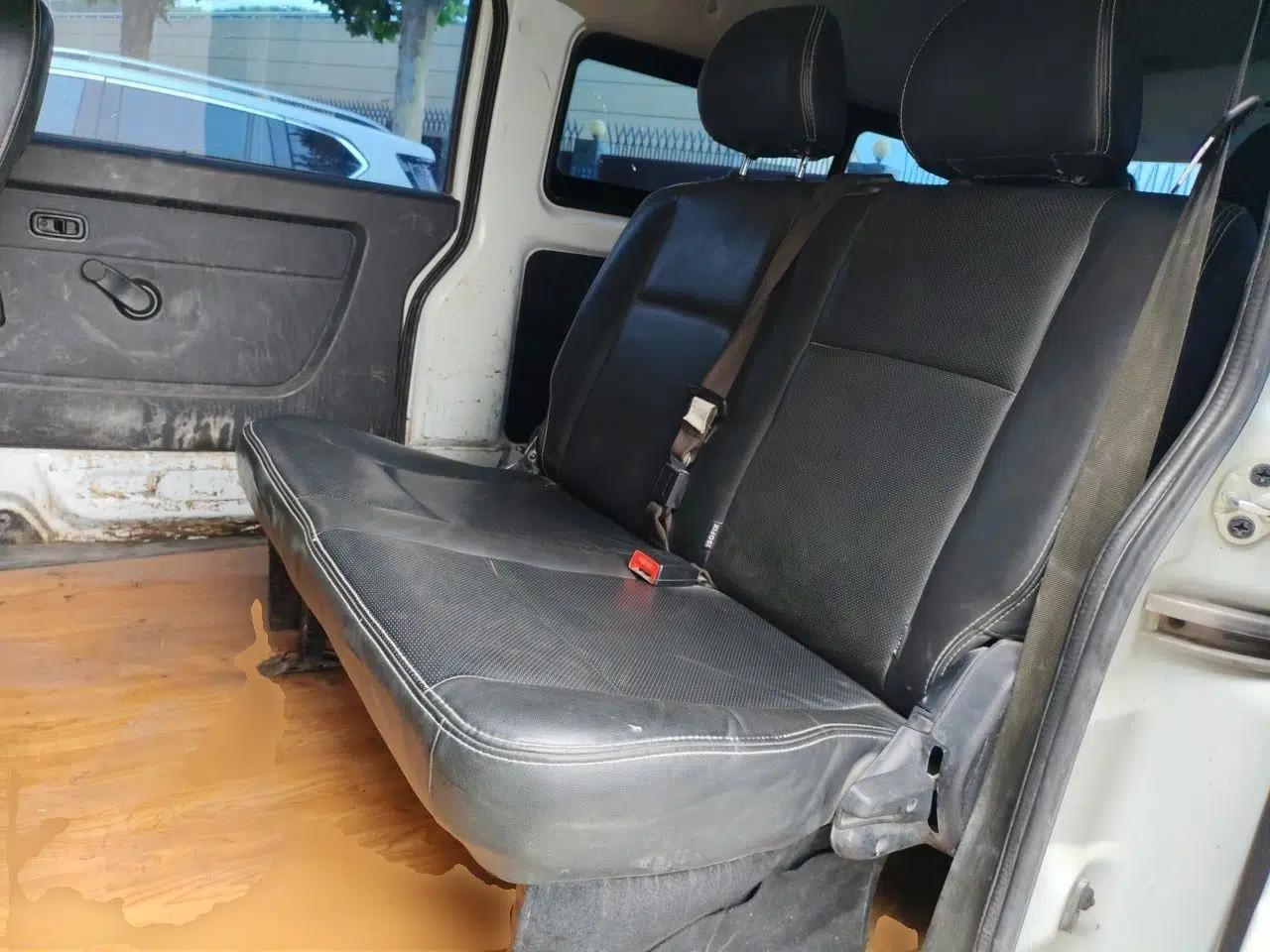 Jinbei Gold Hiace 2023 1.5L Passenger Van Travel Lion 9-Seater with Central Air Conditioning — миниатюра 17