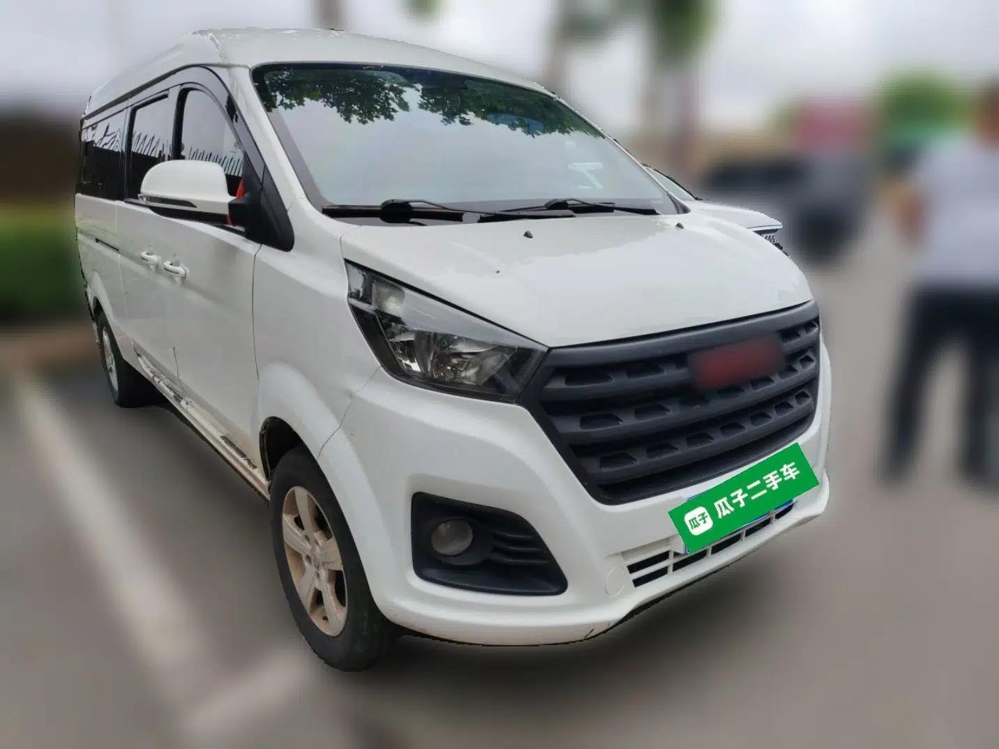 Jinbei Gold Hiace 2023 1.5L Passenger Van Travel Lion 9-Seater with Central Air Conditioning — миниатюра 3