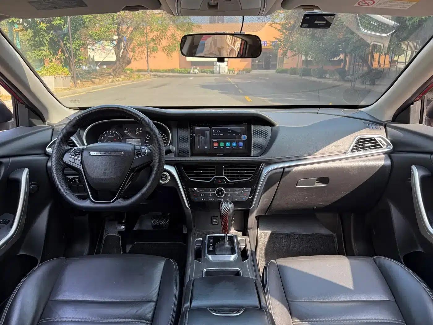 Venucia T90 2017 2.0L CVT Smart Edition — миниатюра 11