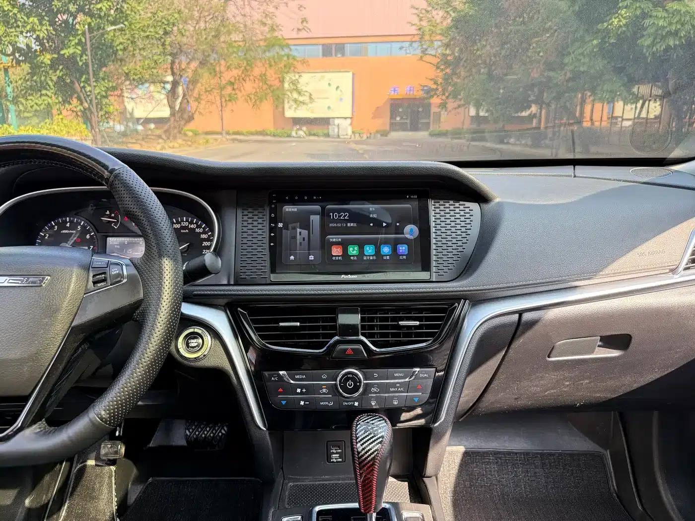 Venucia T90 2017 2.0L CVT Smart Edition — миниатюра 12