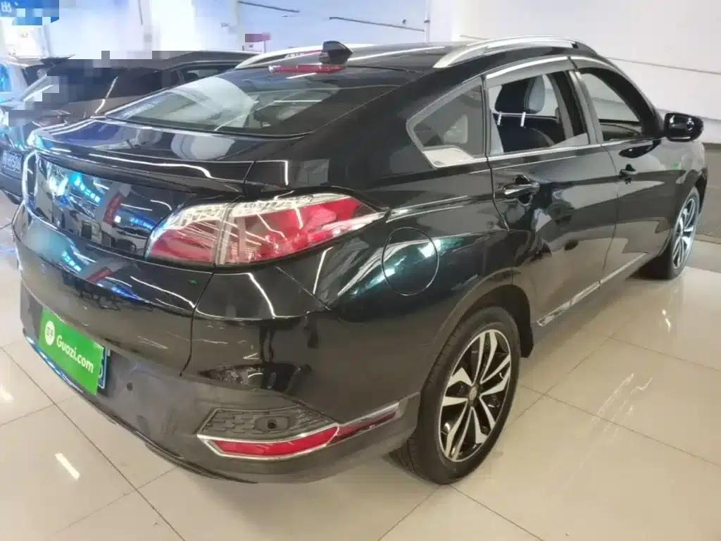 Venucia T90 2017 2.0L CVT Smart Edition — миниатюра 7