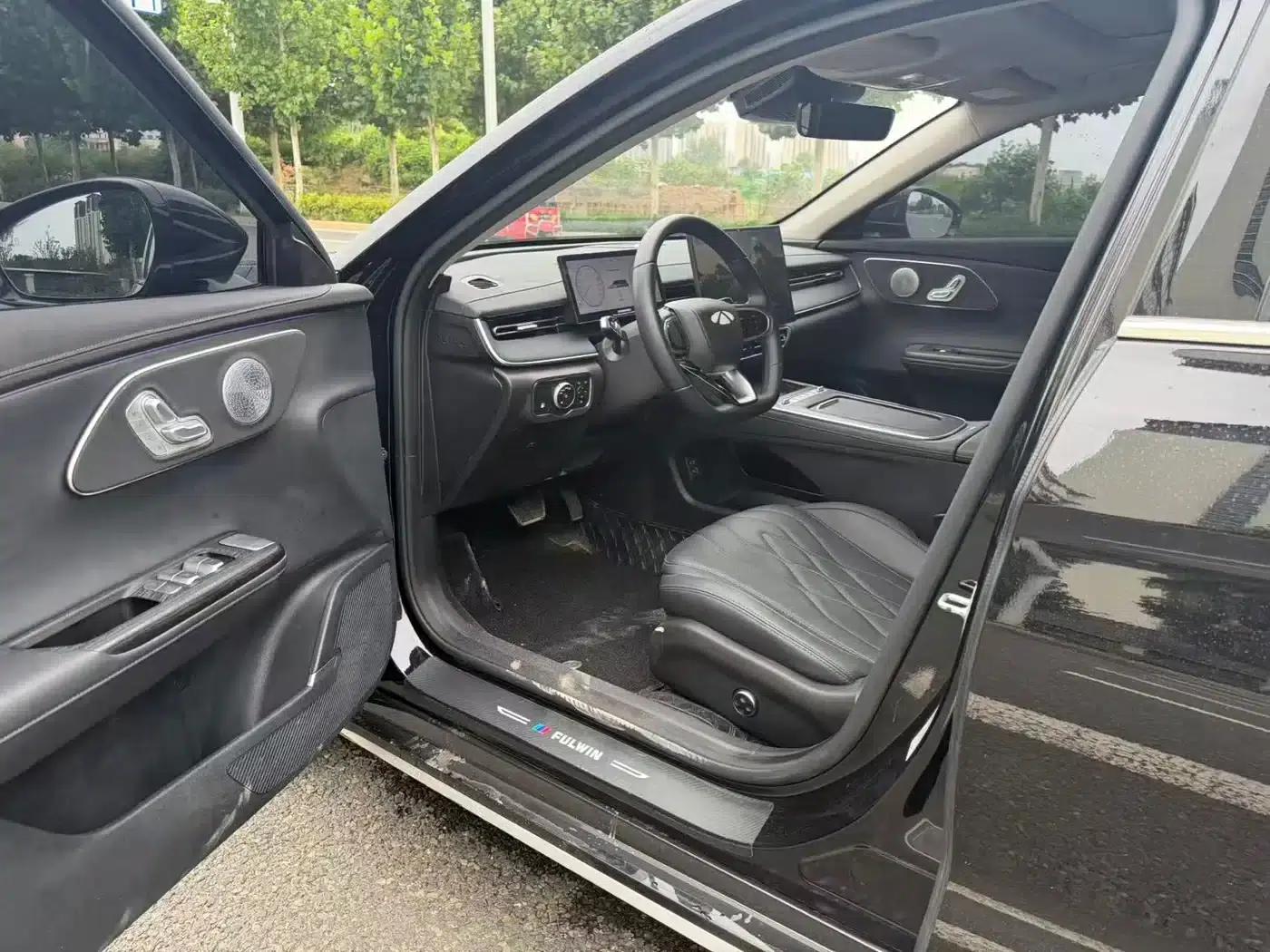 Fengyun A8L 2025 1.5TGDI 145km Luxury Edition — миниатюра 5