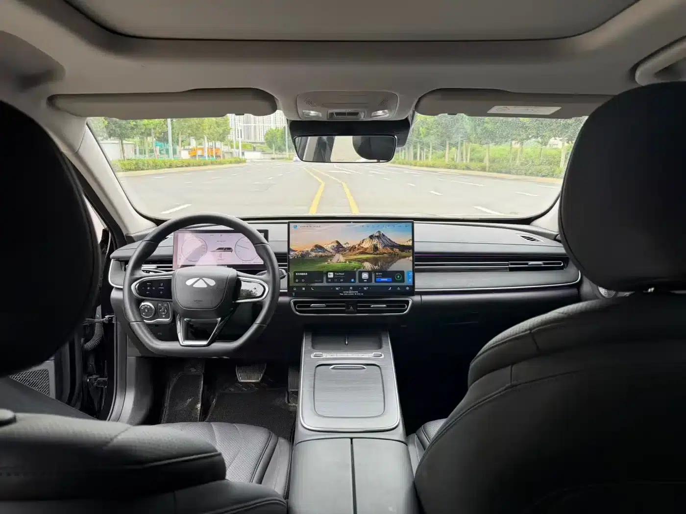 Fengyun A8L 2025 1.5TGDI 145km Luxury Edition — миниатюра 6