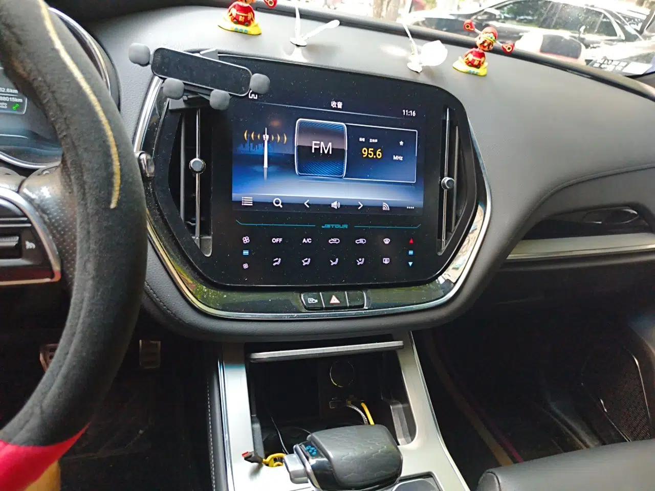 JETOUR X70 Coupe 2020 1.6T DCT Cool 5-Seater — миниатюра 13