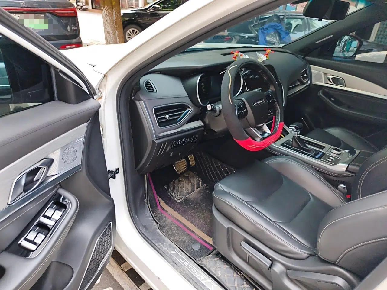 JETOUR X70 Coupe 2020 1.6T DCT Cool 5-Seater — миниатюра 16