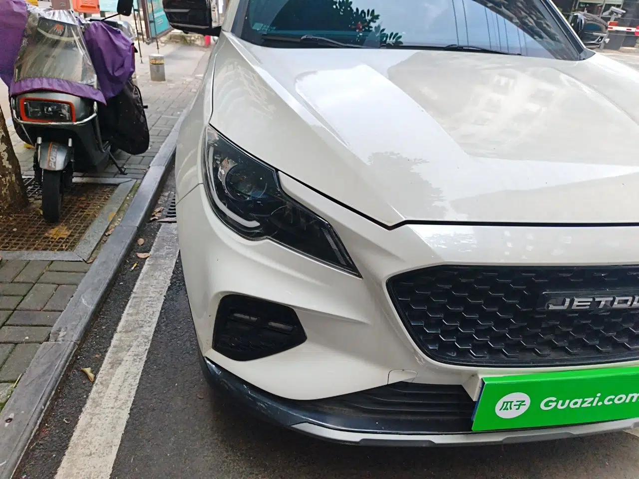 JETOUR X70 Coupe 2020 1.6T DCT Cool 5-Seater — миниатюра 7