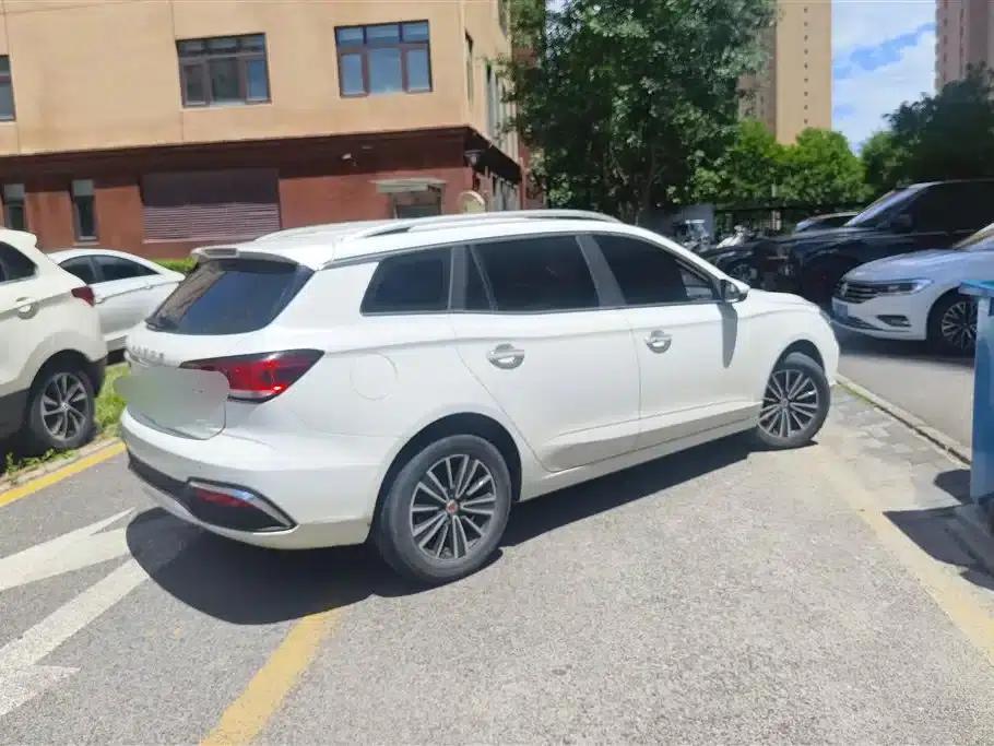 Roewe Ei5 2019 Luxury Edition — миниатюра 3