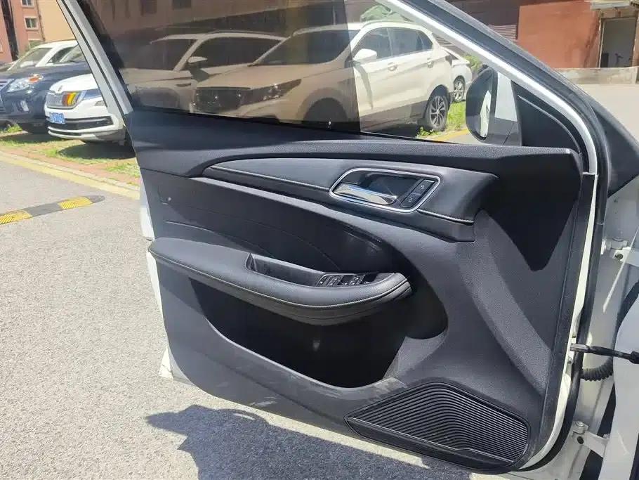 Roewe Ei5 2019 Luxury Edition — миниатюра 7