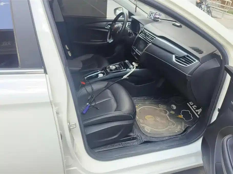 Roewe Ei5 2019 Luxury Edition — миниатюра 8