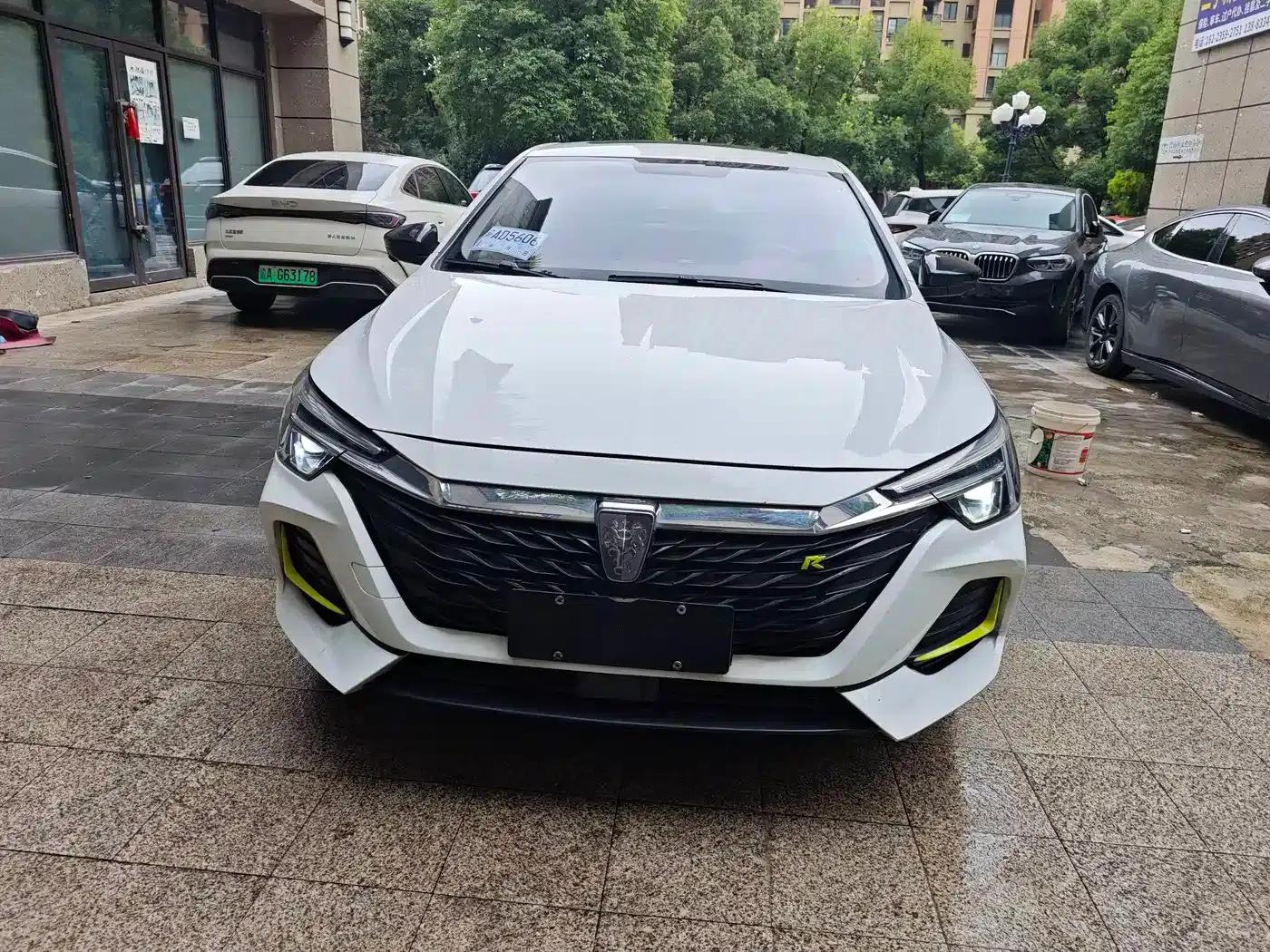 Roewe i6 MAX New Energy 2020 1.5T PHEV Cool Panoramic Sunroof Edition — миниатюра 3