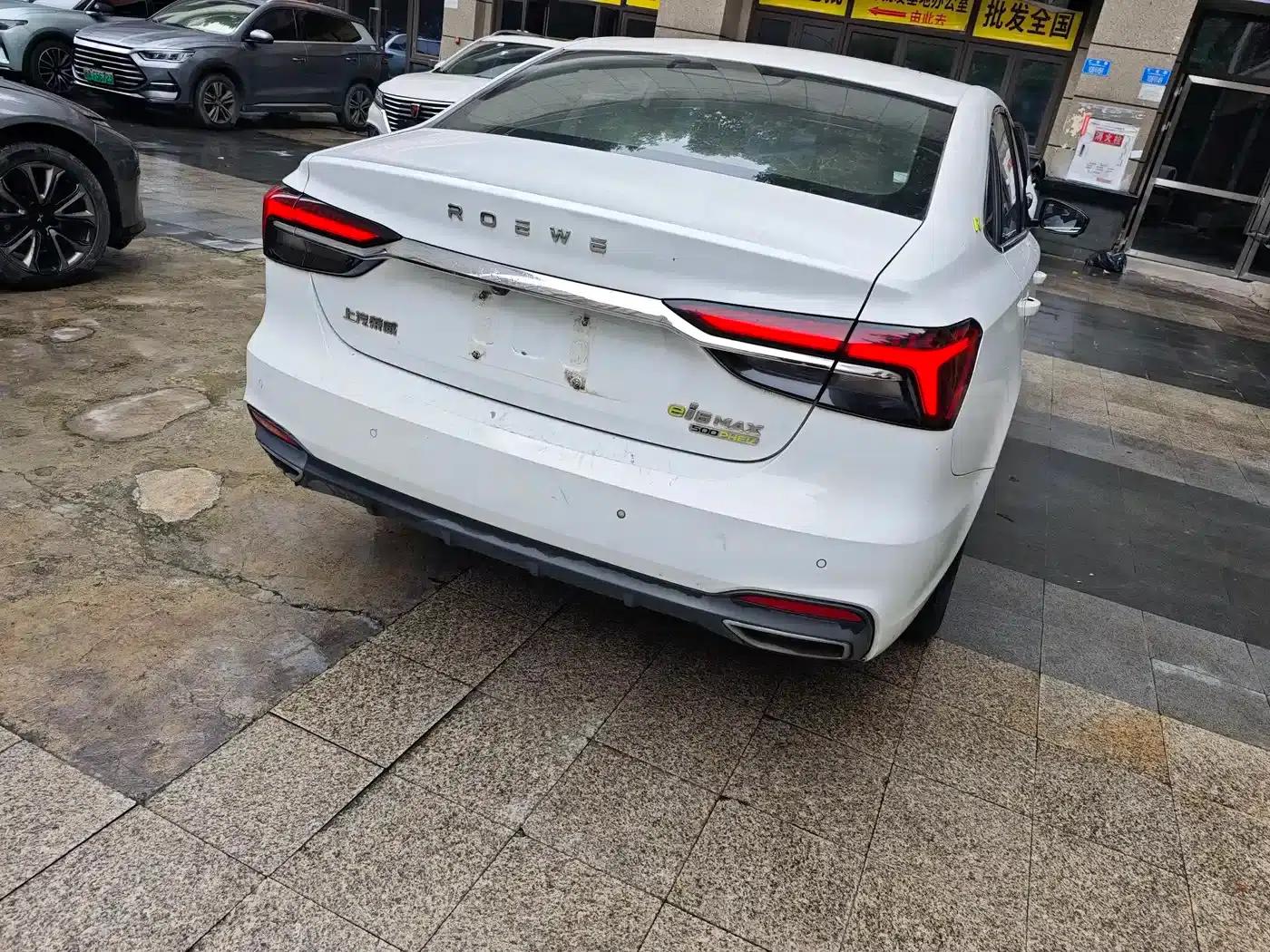 Roewe i6 MAX New Energy 2020 1.5T PHEV Cool Panoramic Sunroof Edition — миниатюра 5