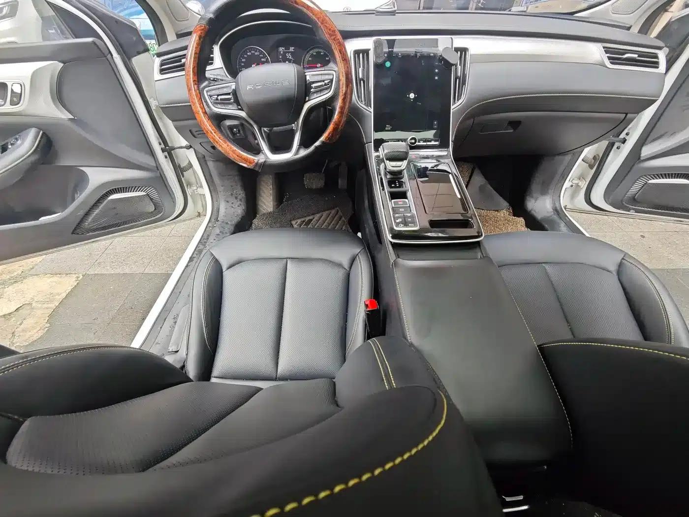 Roewe i6 MAX New Energy 2020 1.5T PHEV Cool Panoramic Sunroof Edition — миниатюра 8