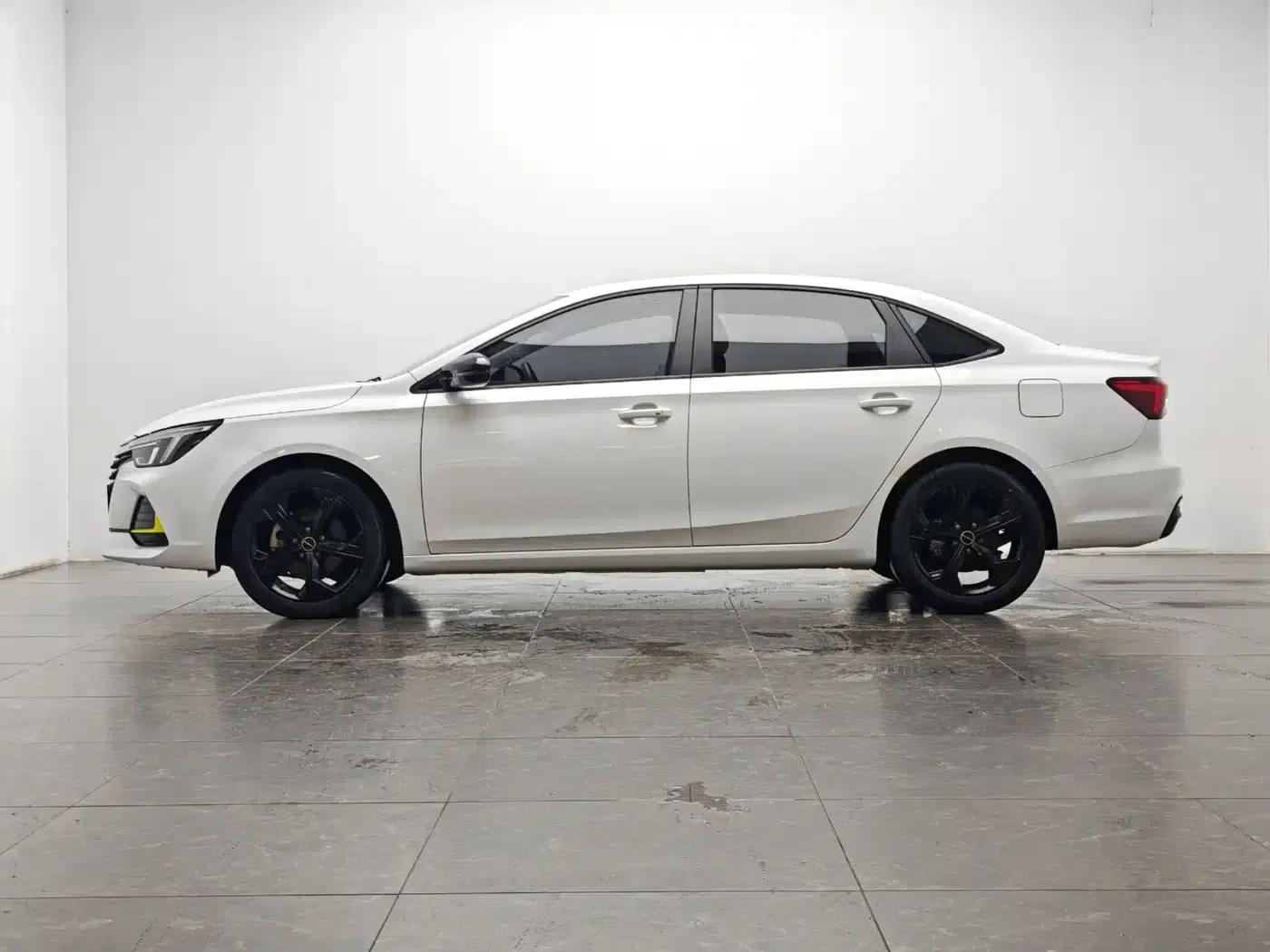 Roewe i6 MAX 2020 300TGI Automatic Cool Edition — миниатюра 11