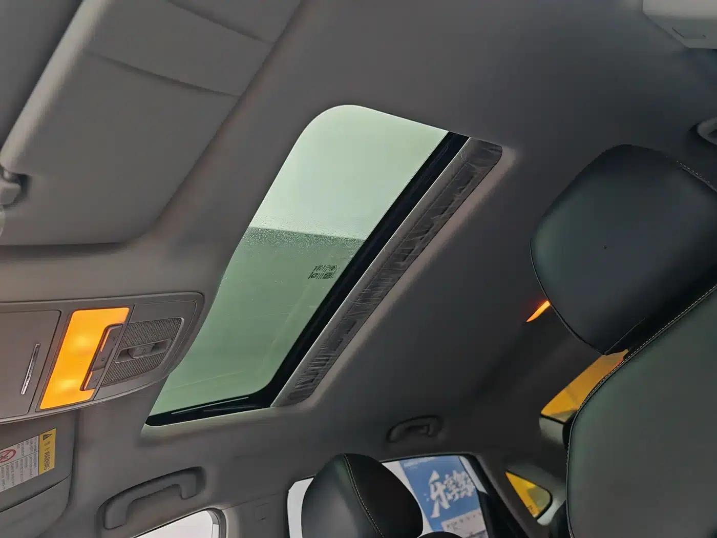 Roewe i6 MAX 2020 300TGI Automatic Cool Edition — миниатюра 18