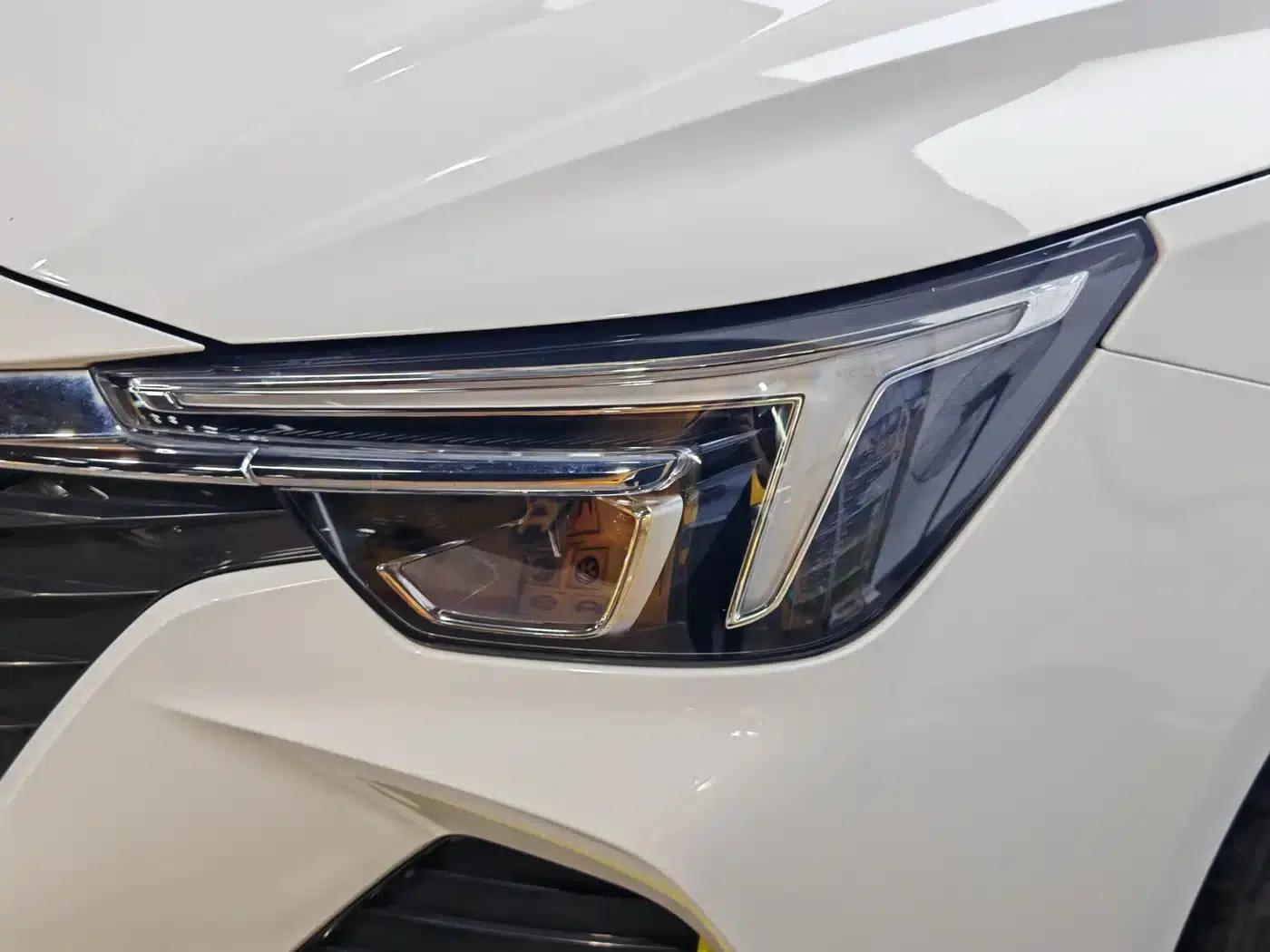 Roewe i6 MAX 2020 300TGI Automatic Cool Edition — миниатюра 7