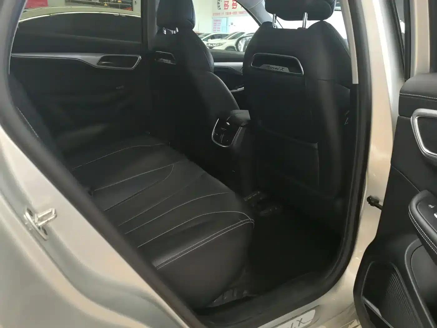 Roewe MARVEL X 2018 Rear-Wheel Drive Version — миниатюра 8