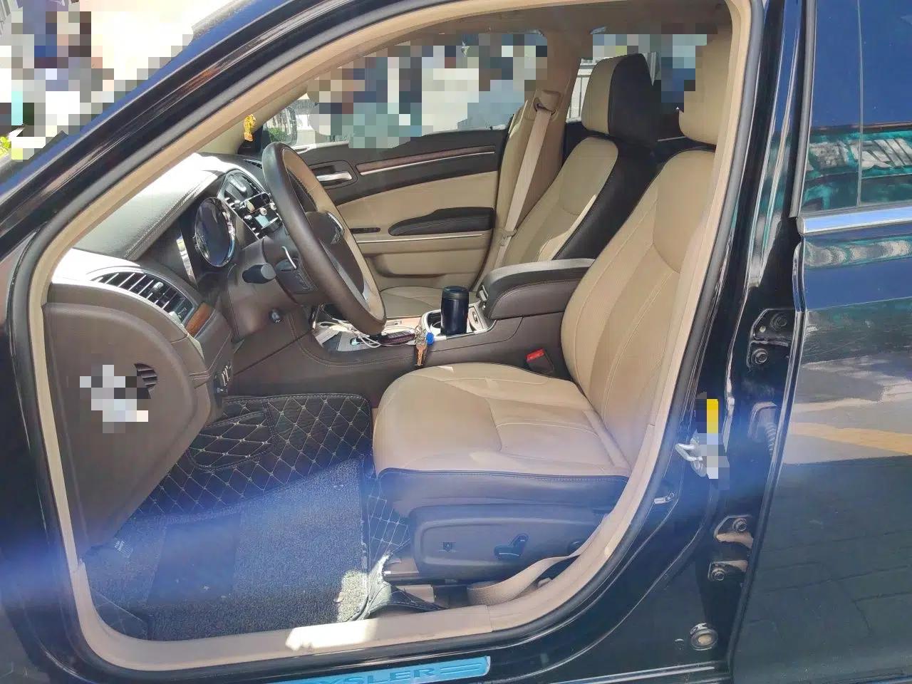 Chrysler 300C 2014 3.0L Excellence Edition — миниатюра 15