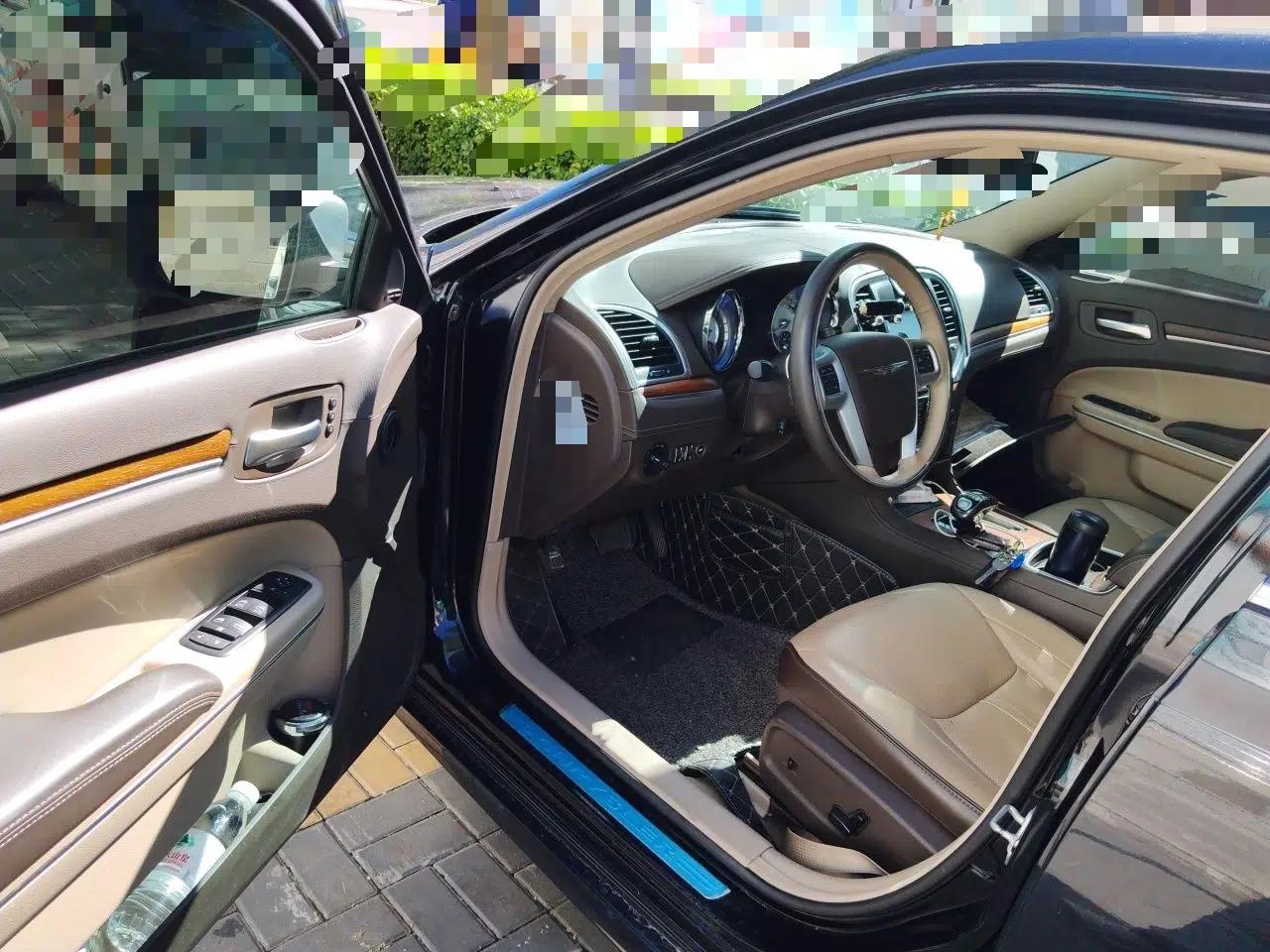 Chrysler 300C 2014 3.0L Excellence Edition — миниатюра 16