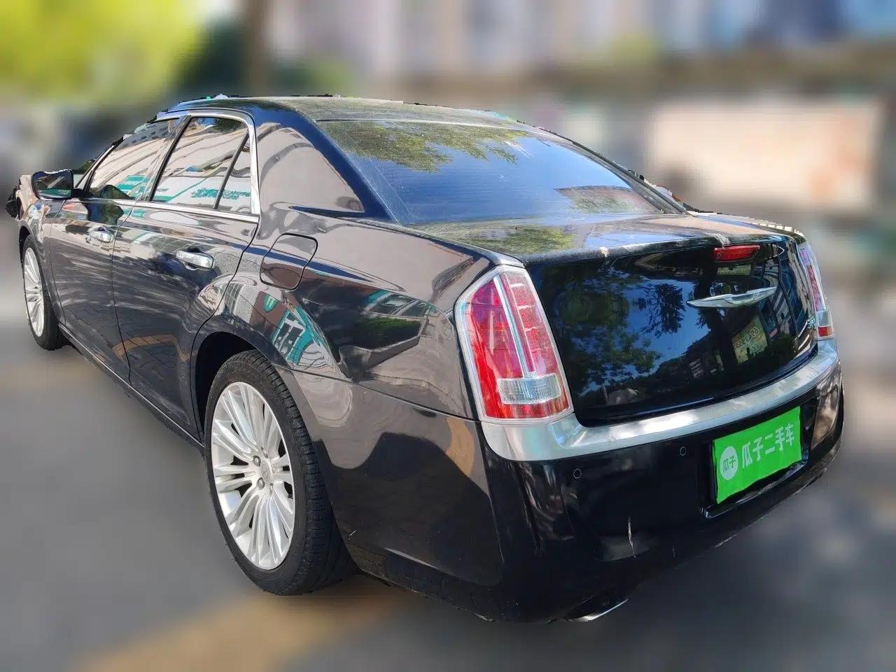 Chrysler 300C 2014 3.0L Excellence Edition — миниатюра 4