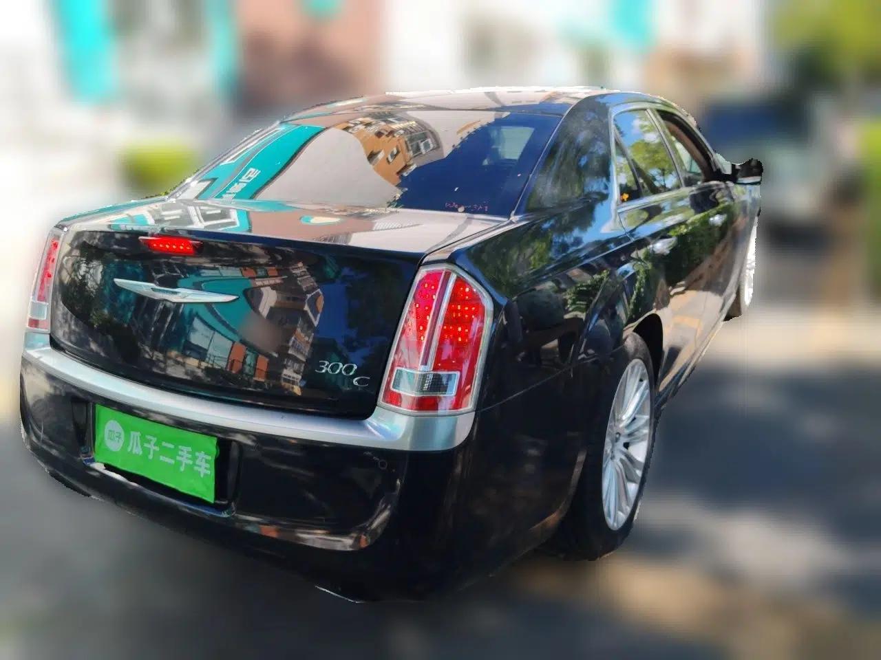 Chrysler 300C 2014 3.0L Excellence Edition — миниатюра 6