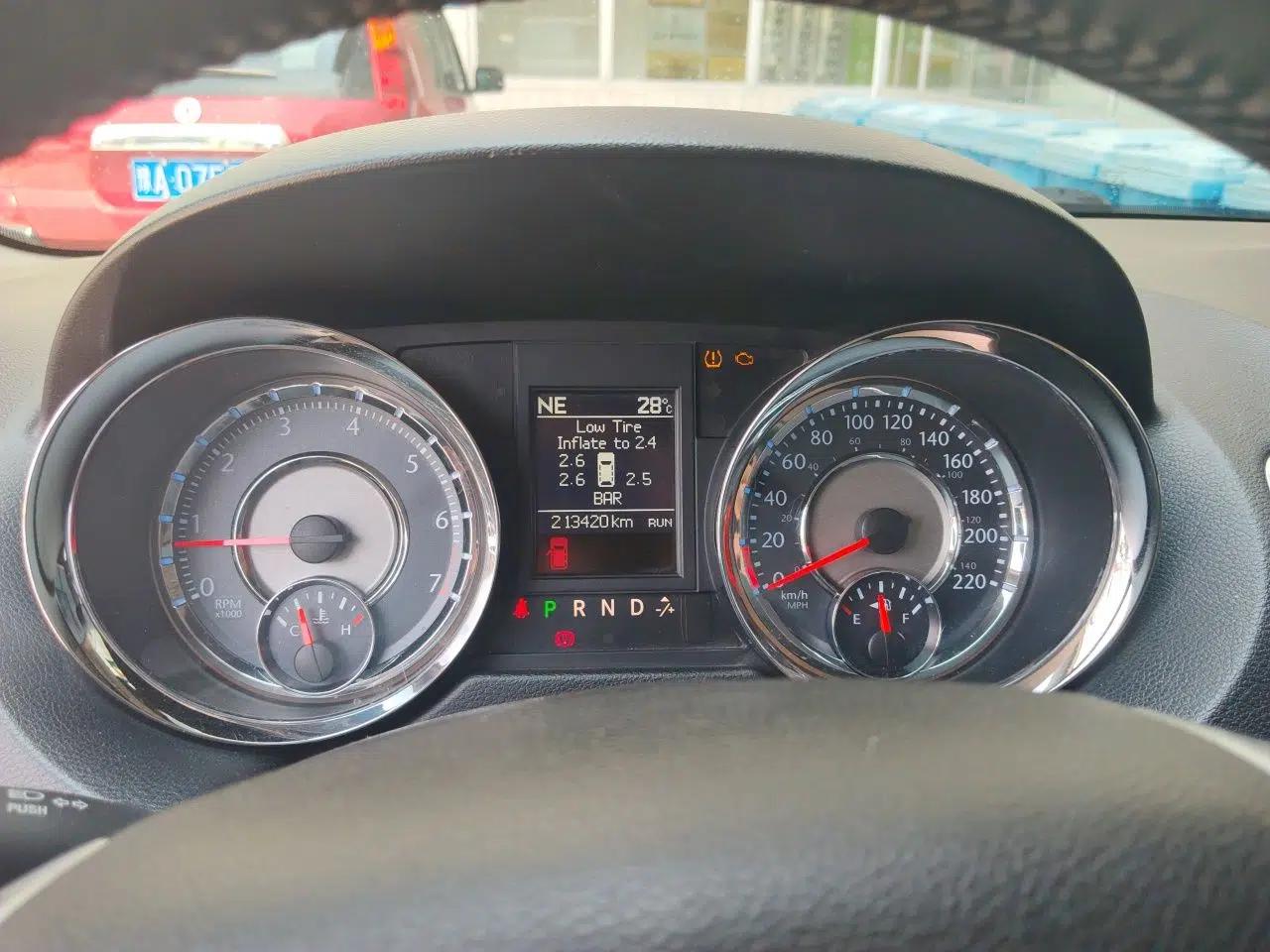 Chrysler Grand Voyager 2014 3.6L Comfort Edition — миниатюра 11