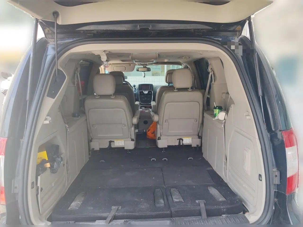Chrysler Grand Voyager 2014 3.6L Comfort Edition — миниатюра 19