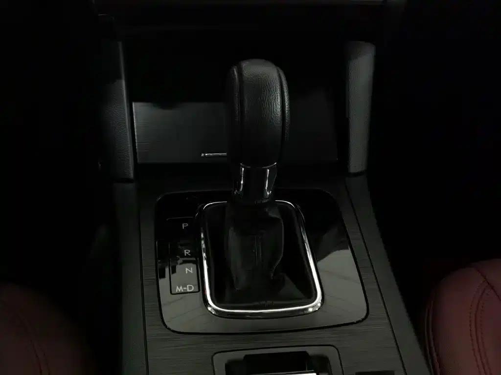 Legacy 2020 Facelift 2.5i AWD Fashion Edition — миниатюра 13