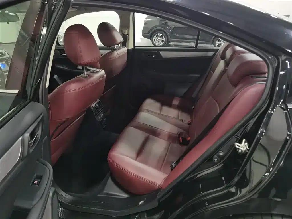 Legacy 2020 Facelift 2.5i AWD Fashion Edition — миниатюра 15