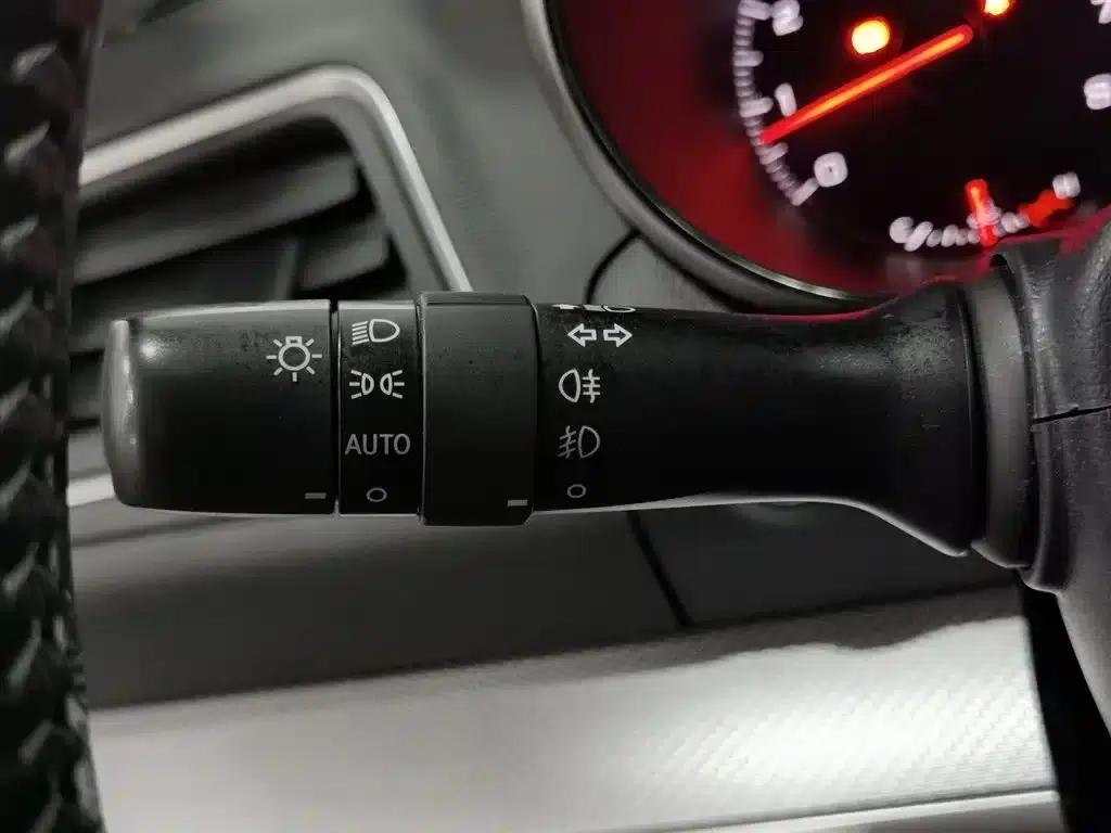 Legacy 2020 Facelift 2.5i AWD Fashion Edition — миниатюра 21