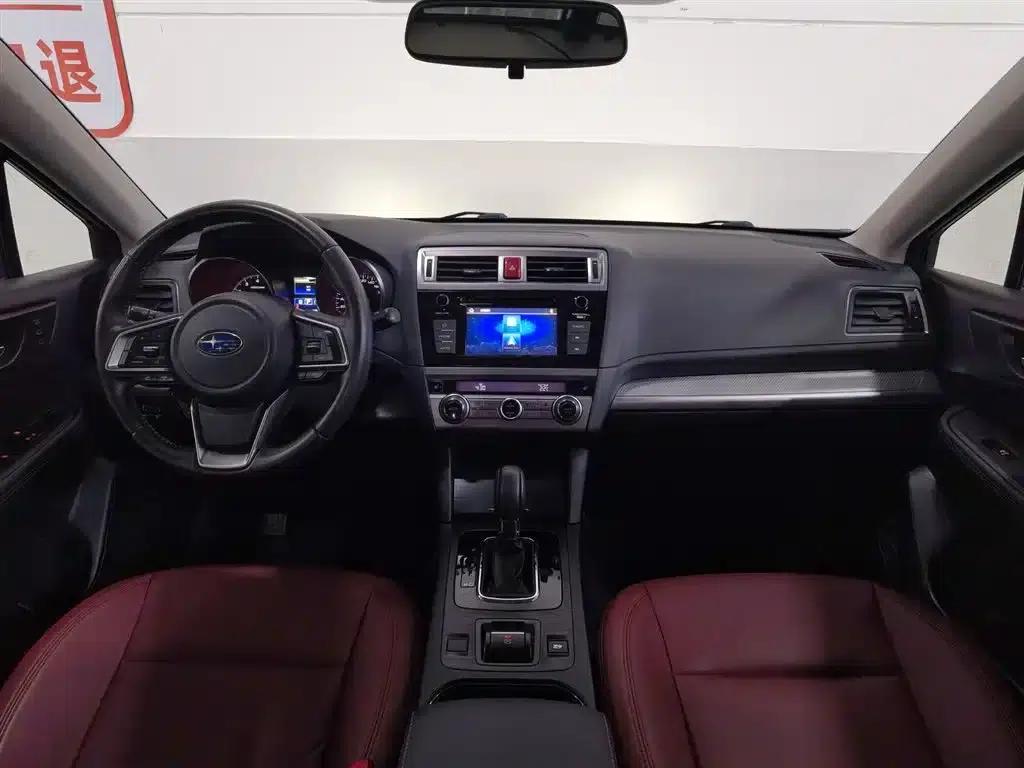 Legacy 2020 Facelift 2.5i AWD Fashion Edition — миниатюра 5