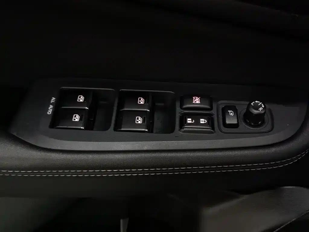 Legacy 2020 Facelift 2.5i AWD Fashion Edition — миниатюра 9