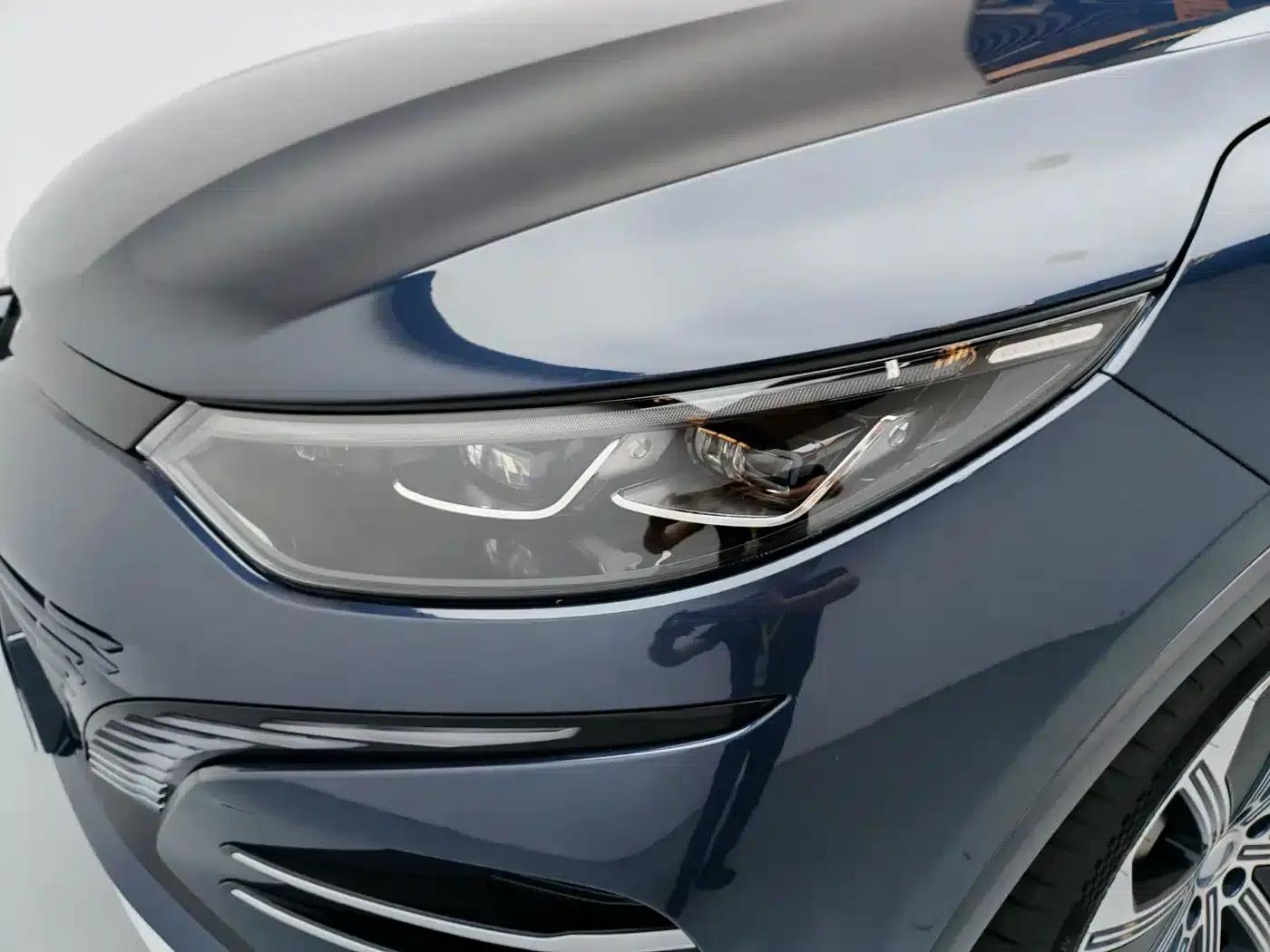 Denza N8 2023 All-Wheel Drive Super Hybrid Flagship Six-Seater Edition — миниатюра 18